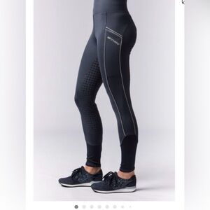 ⭐️HR Farm Riding Britches⭐️